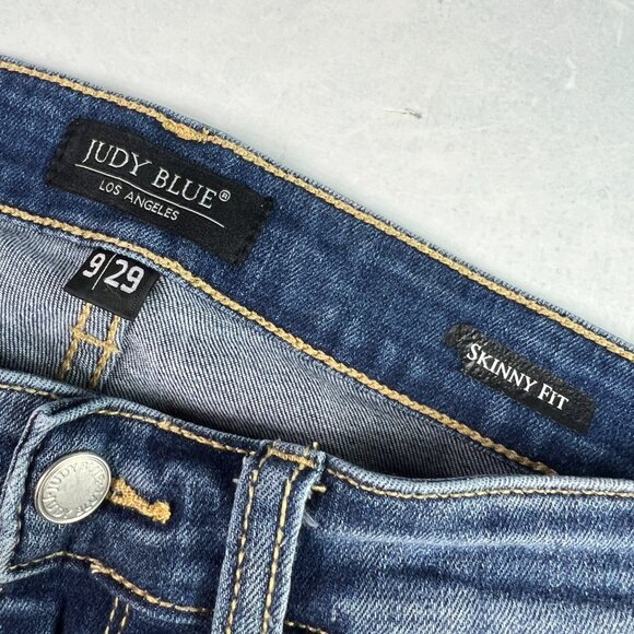 Judy Blue Jeans Women's 30x28* Skinny Mid Rise Blue Distressed Denim Tag 29 - Picture 8 of 16